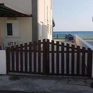 Panorama House, 5 Meters To The Sea Ferienhaus Perivolia